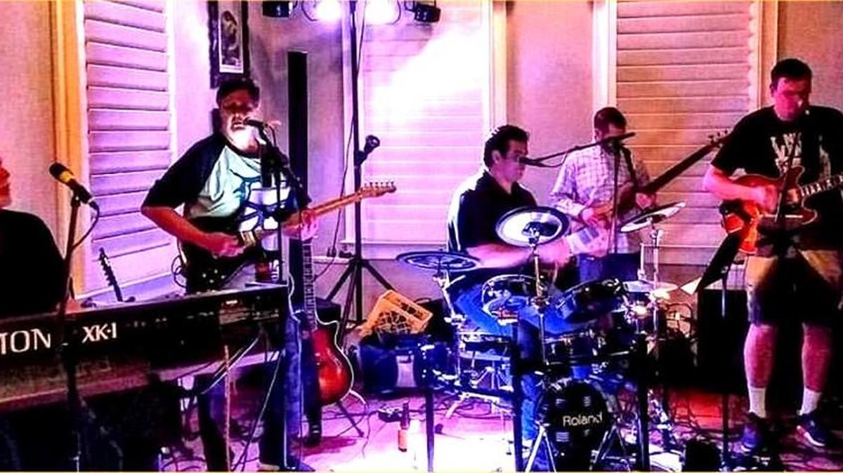 Vinyl Tones perform Saturday at Brew’s Tavern in Fort Mill playing your favorite classic tunes.