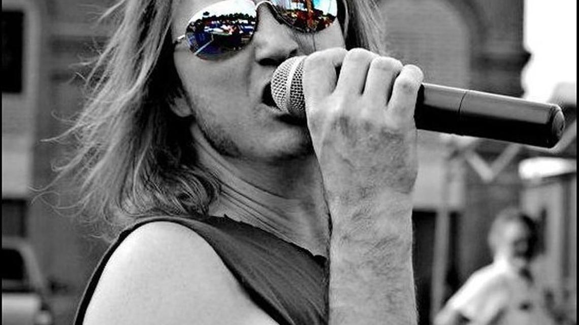 Rockstar celebrates opening night at Rock Hill’s Tailgater’s