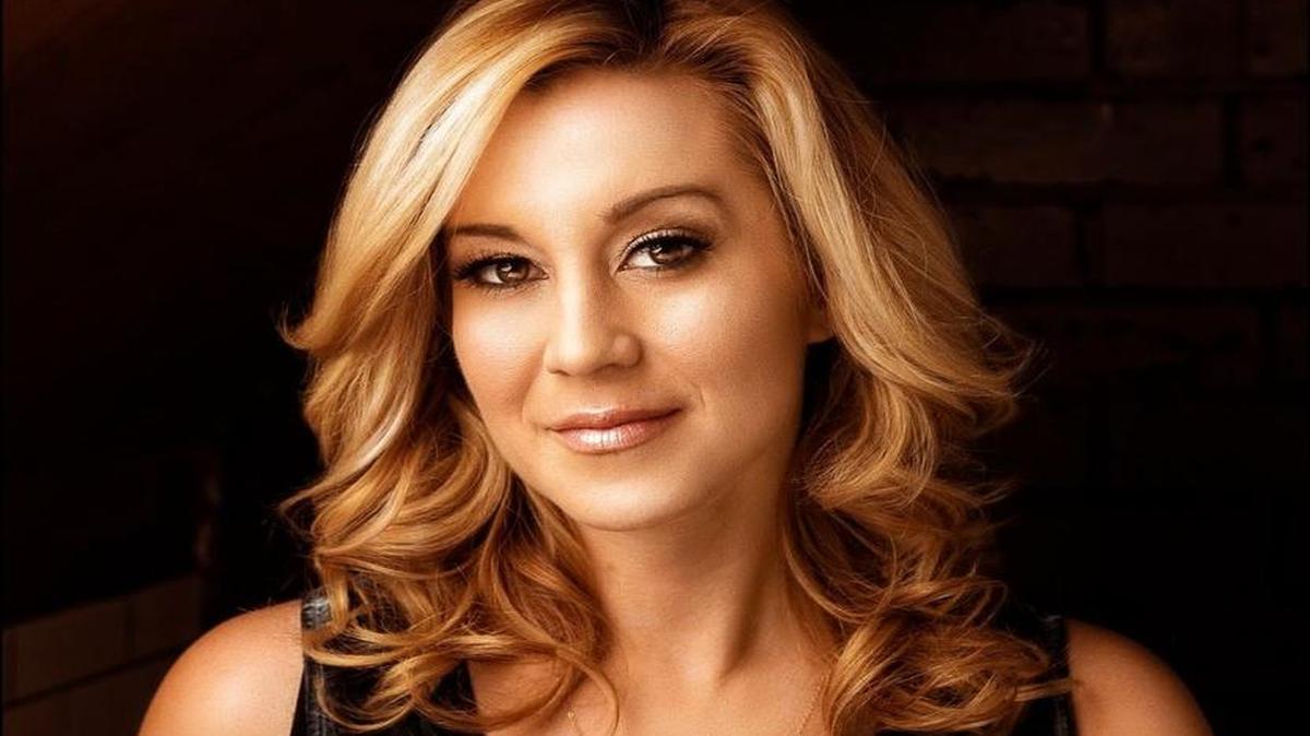 Kellie Pickler, American Idol and Dancing with the Stars winner, performs Saturday at USC-L’s Bundy Auditorium in Lancaster.
