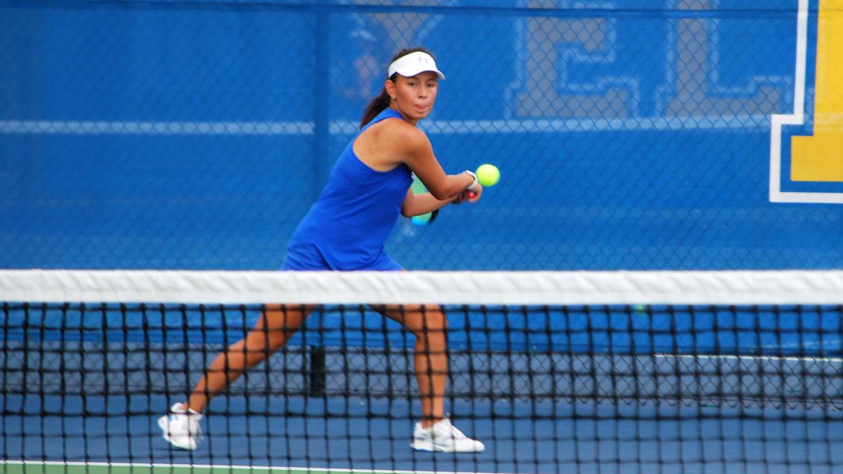 Fort Mill’s No. 1 singles player Amelia Hall returns the ball during her match last week against Lancaster.