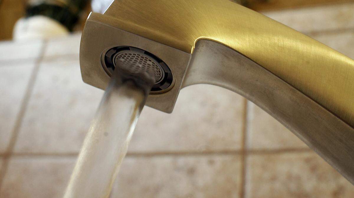One water provider in the Lake Wylie area is threatening to suspend services to users who don’t comply with conservation restrictions.