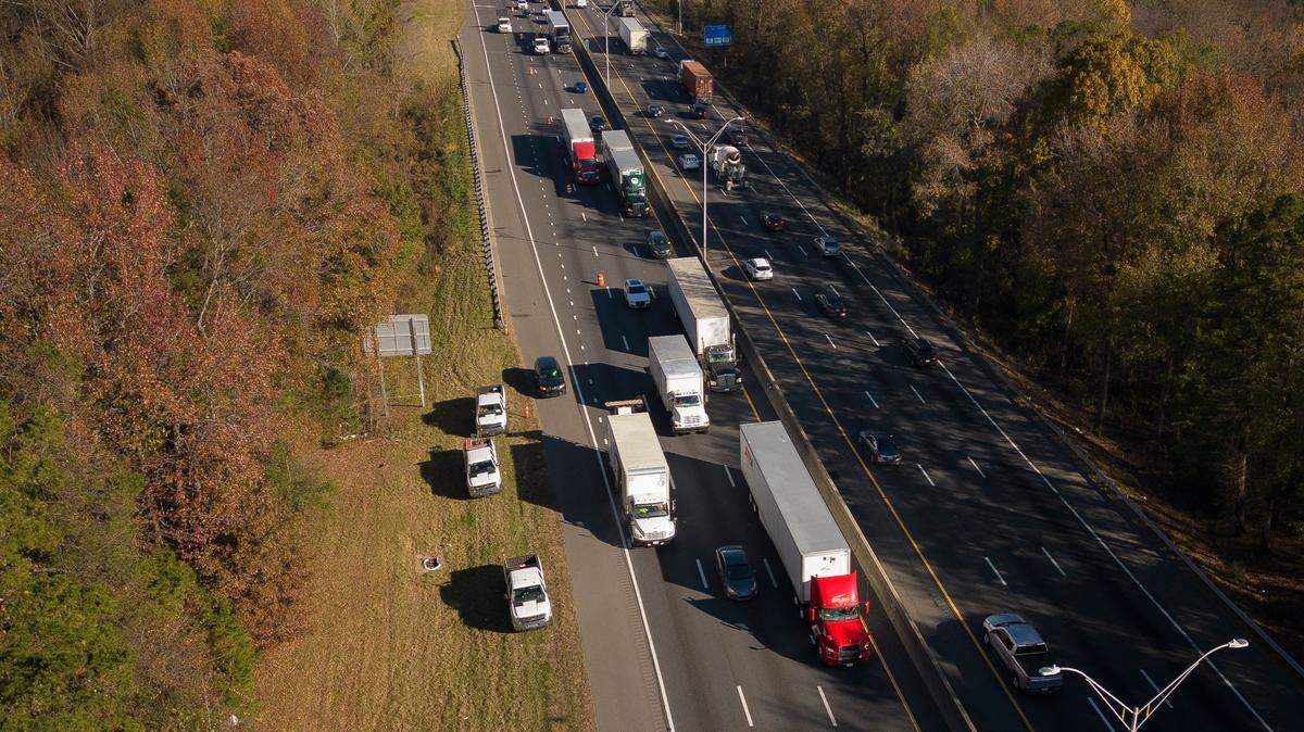 Interstate 77 southbound re-open Wednesday after a fatal helicopter crash where WBTV meteorologist Jason Myers and Sky3 pilot Chip Tayag died.