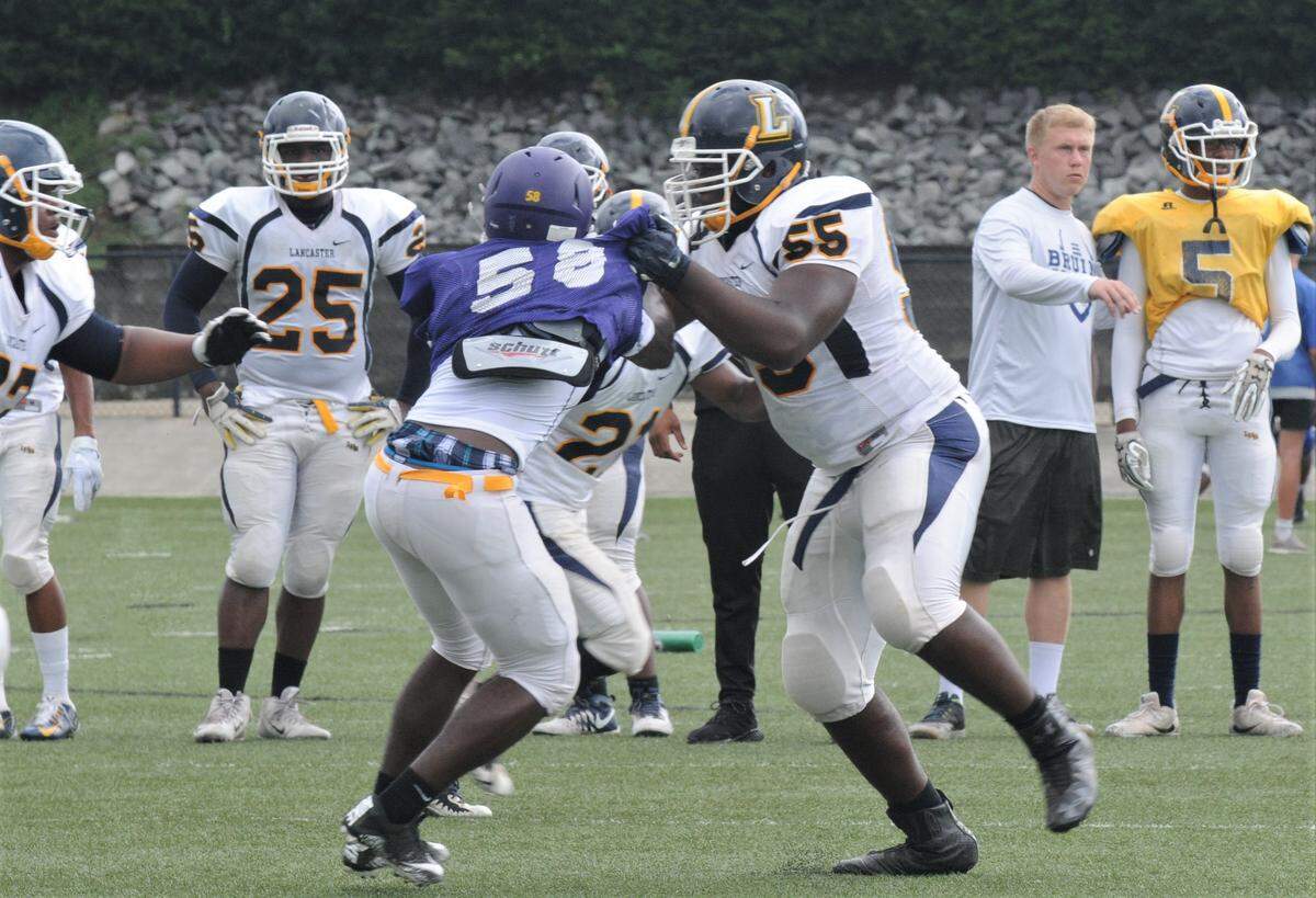 Lancaster’s Jalen Tatah has a scholarship offer from Mercer and hopes to add more as a senior.