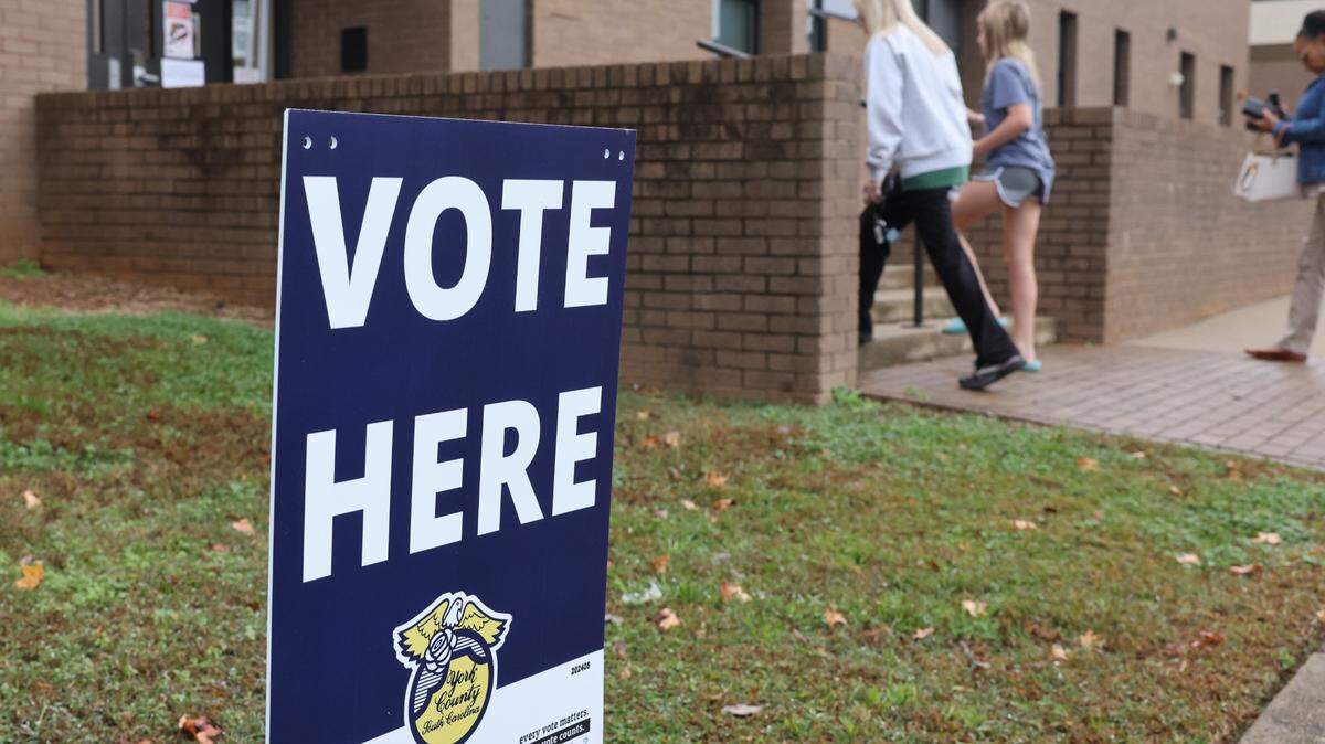 Voters line up early to cast their ballot at Rock Hill in last fall’s election. This year city and town elections will be held across York, Lancaster and Chester counties.