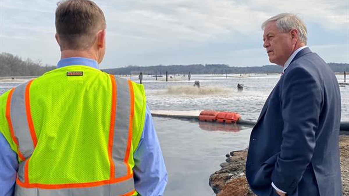 South Carolina Rep. Ralph Norman visits the New-Indy Catawba mill.
