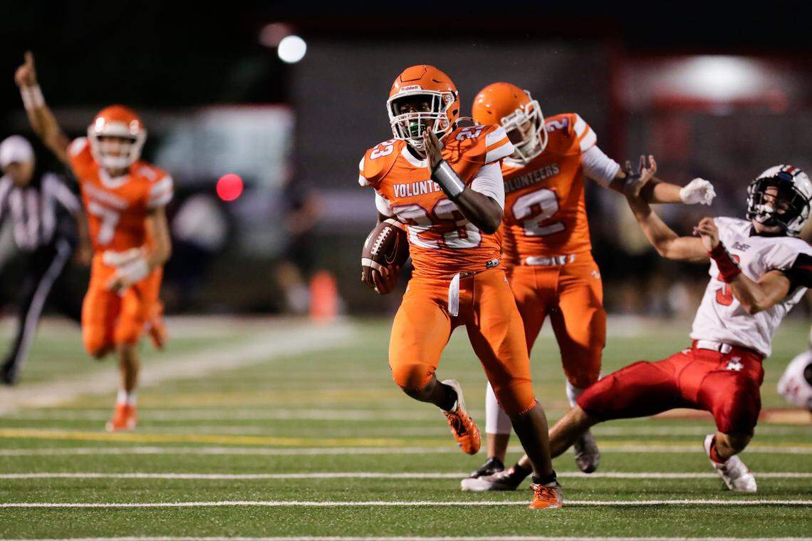 Trey Thompson runs in a long touchdown at the Founders Federal Credit Union Jamboree in Lancaster in 2021. The sophomore was voted as the 3A, 2A, 1A Tri-County Coaches Association Offensive Player of the Year.