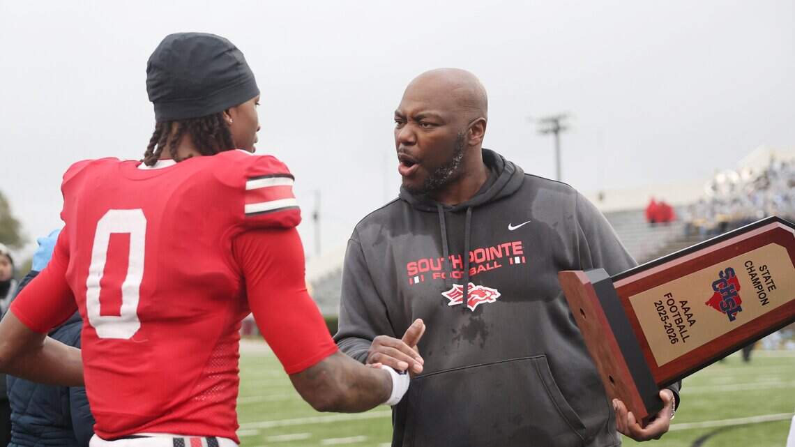 Follow Friday’s SC high school football scores from Week 9 of the season