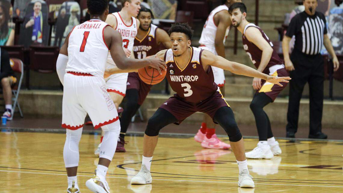 Learning on the fly, Winthrop basketball remains unbeaten after 2 wins over Gardner-Webb