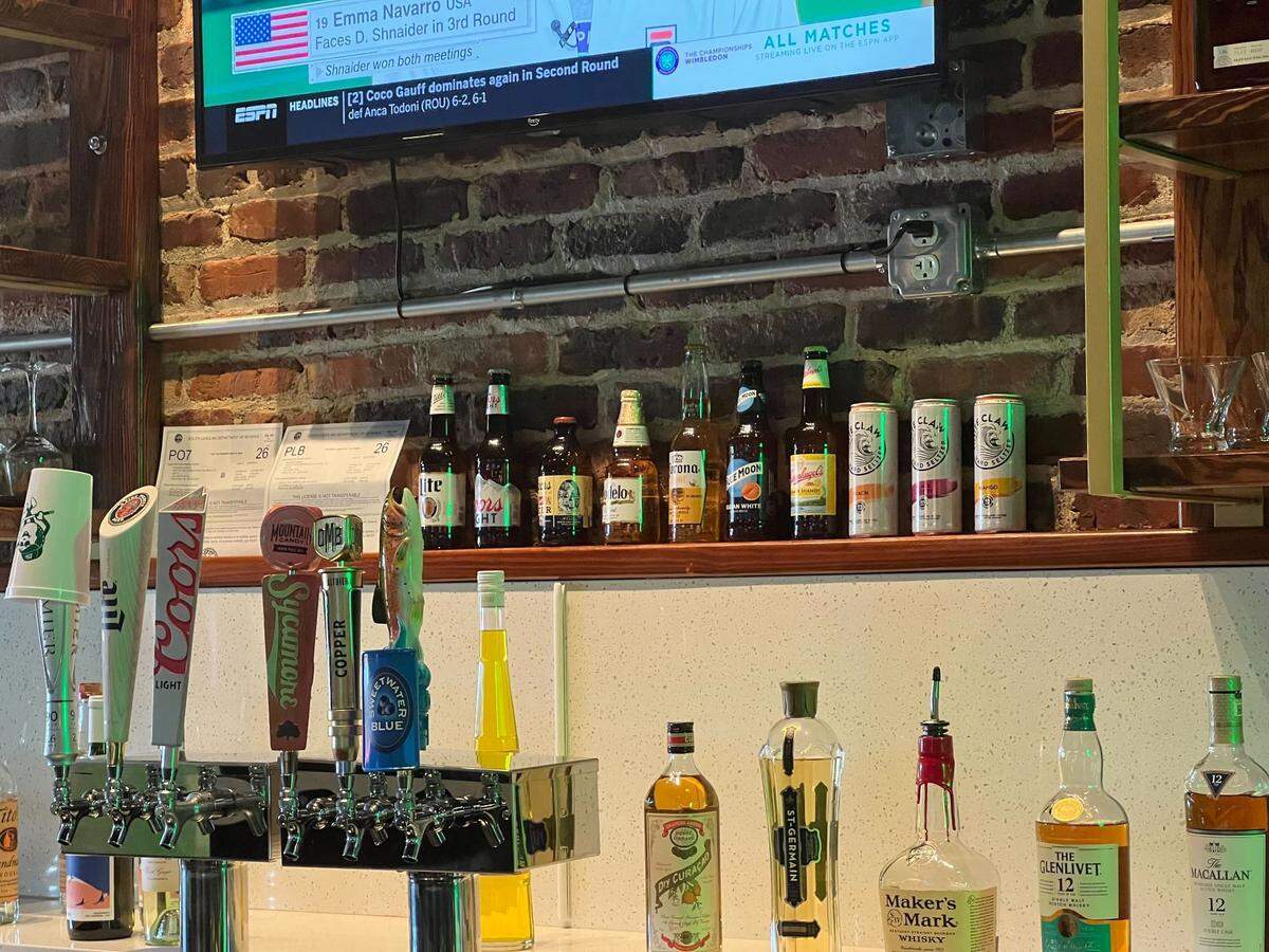 A full bar is available at 19th at the Warehouses.