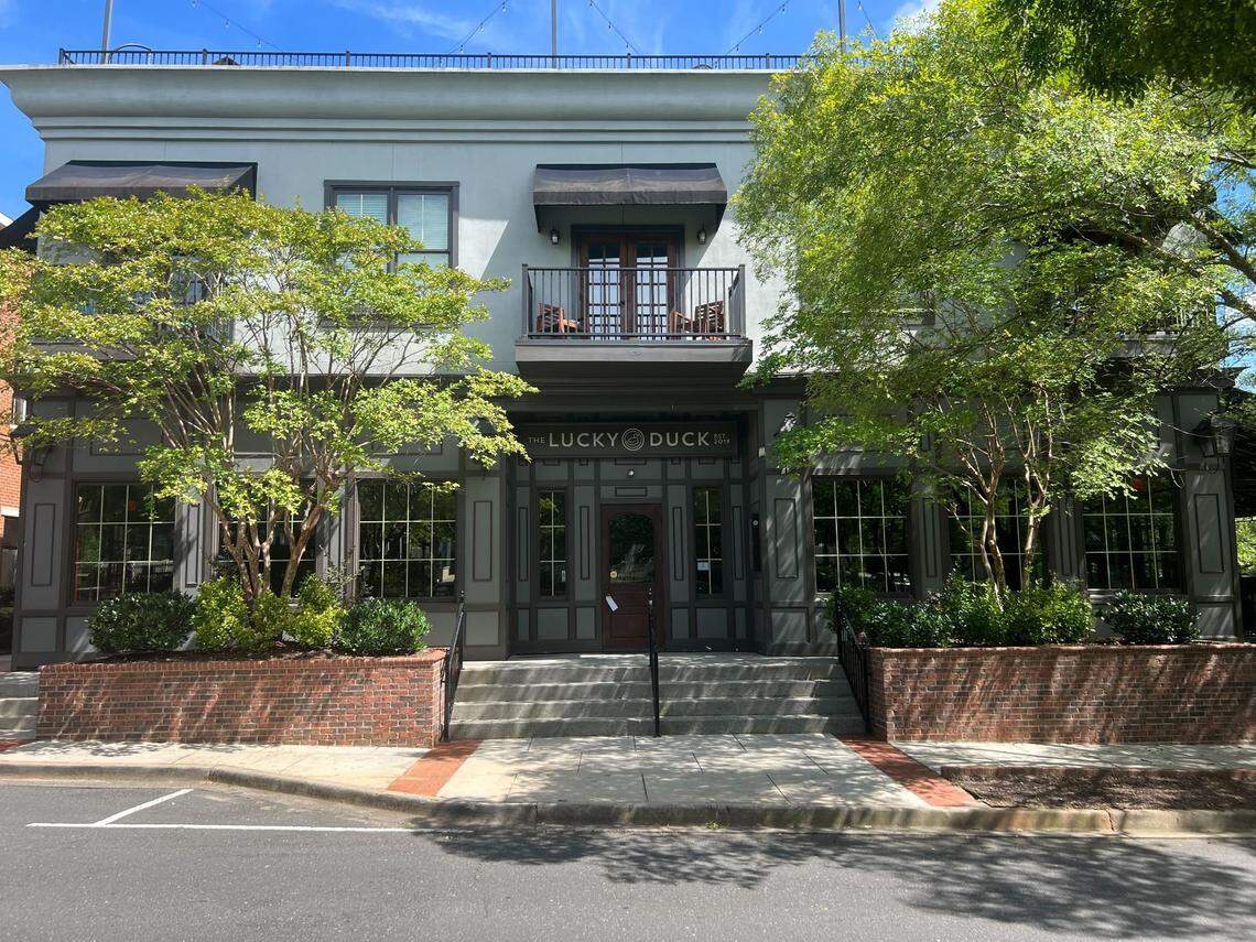 Jekyll & Hyde Taphouse & Grill is set to move into the former Lucky Duck space in Fort Mill’s Baxter Village.