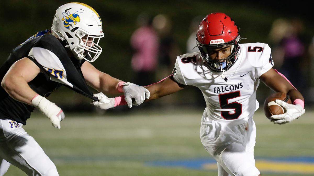 Fort Mill hosts Nation Ford in a cross town football rivalry Friday, October 1, 2021.