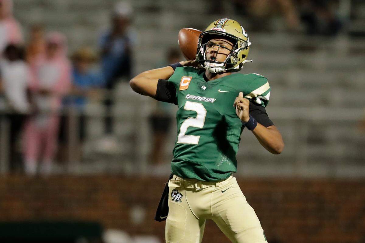 Catawba Ridge quarterback (2) Jadyn Davis throws a pass as Catawba Ridge hosts Greenwood in Friday night football. 9-3-2021