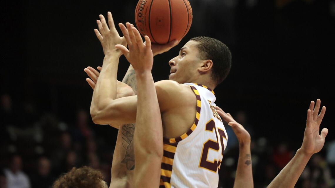 The streak is over. After 14 straight wins, Winthrop comeback not enough against Radford.