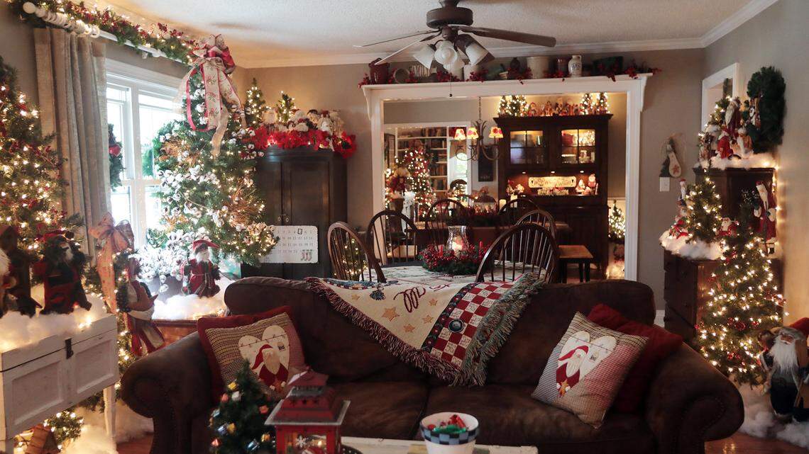 Where to recycle your Christmas tree on Hilton Head (and how to get the free mulch!)