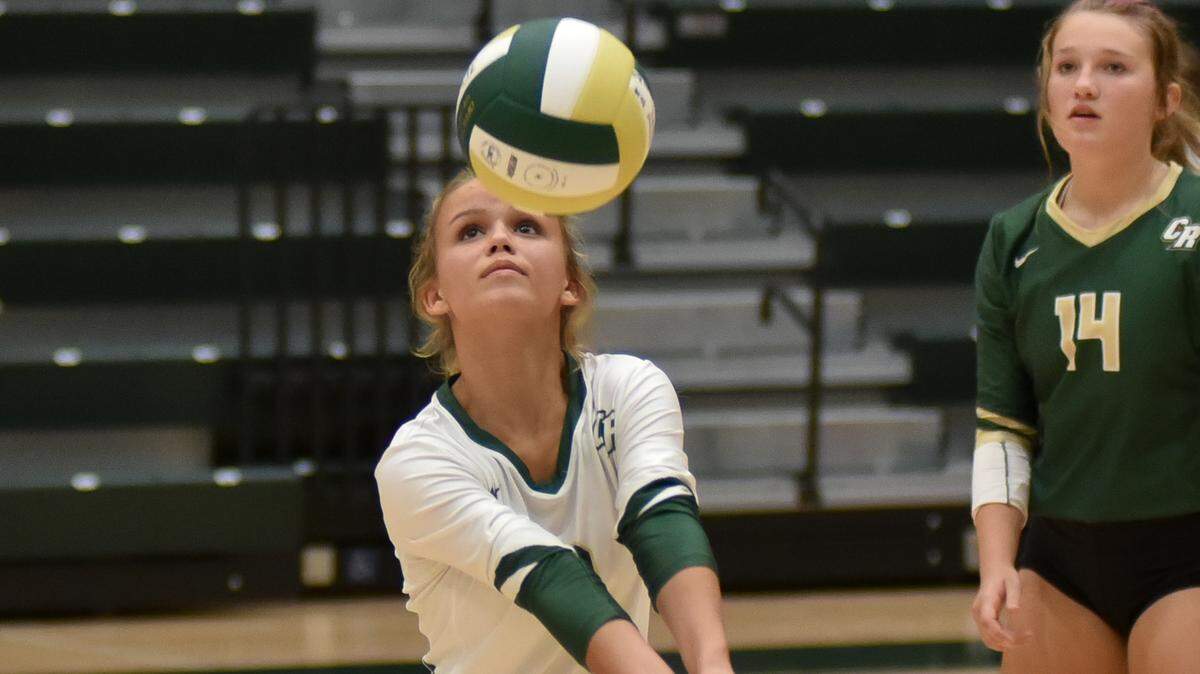 Catawba Ridge’s Sierra Boland sets up a shot Tuesday night against the Indian Land Warriors.
