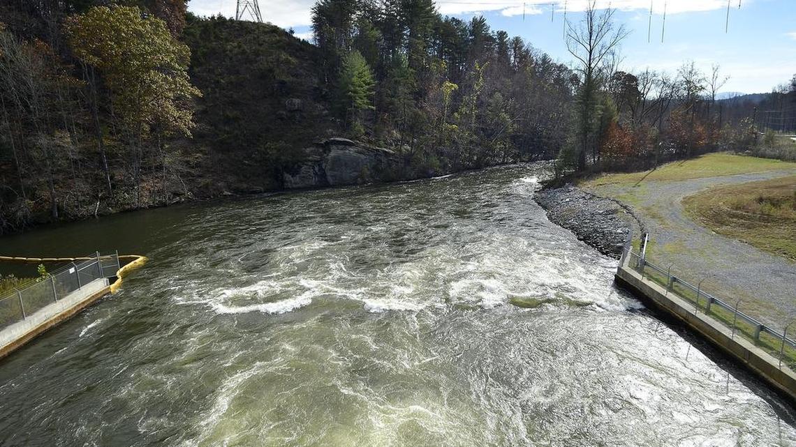 Water pours into the Catawba River from the bottom of Lake James at the Linville Dam near Morganton. A federal appeals court has denied Duke Energy’s bid for a longer federal license to manage the Catawba.