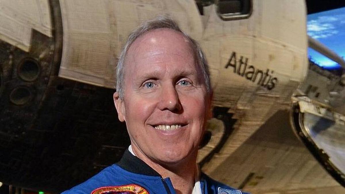 Lunch with astronaut Tom Jones April 12 at the Museum of York County. Jones has flown on four shuttle missions and made three space walks.