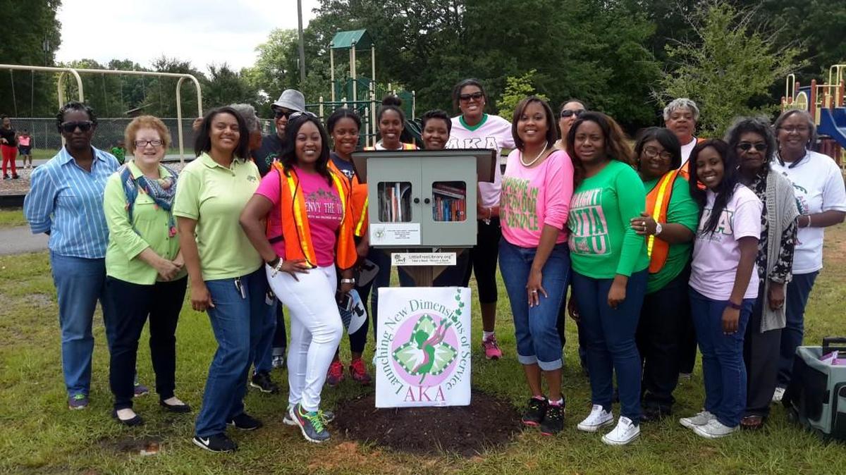 Alpha Kappa Alpha Sorority Eta Alpha Omega Chapter dedicated a little free library May 21 at Roosevelt Park in Clover.