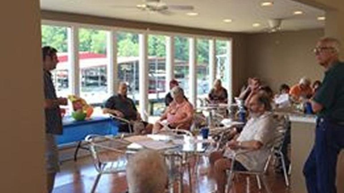 Temple Solel, a Reform Jewish congregation in Fort Mill, SC, held its fifth annual meeting and picnic at the Commodore Yacht Club on Lake Wylie recently, elected new officers, approved its budget, and named standing committee chairmen.