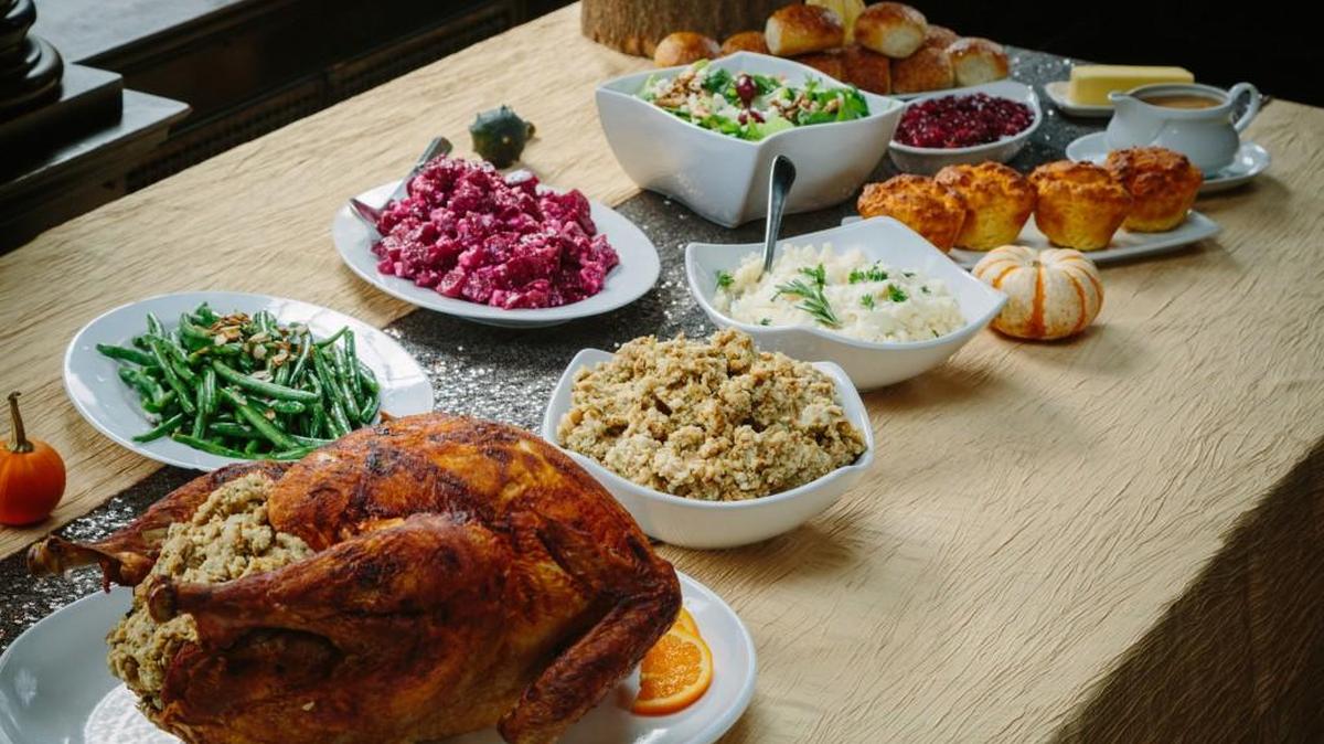 Organizations in the tri-county area will help provide free meals on Thanksgiving.