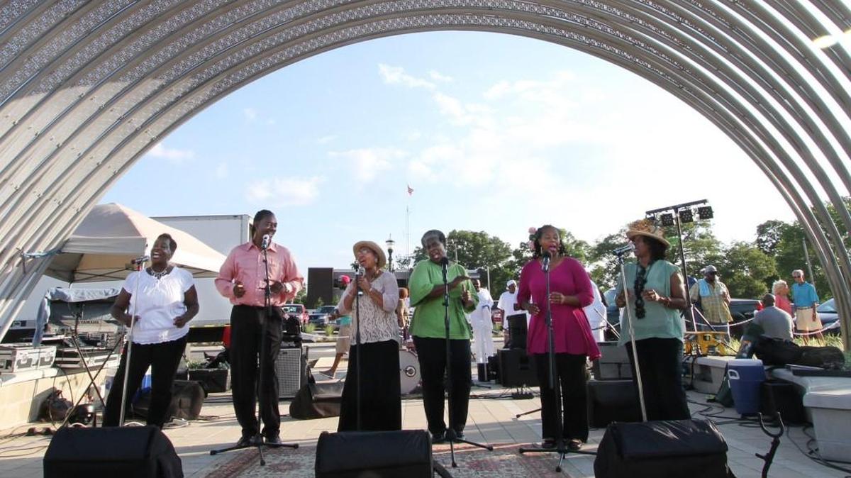 The Juneteenth Rock Hill Celebration committee will co-host the November Food Truck Friday event, “Juneteenth Repeat” Friday at Fountain Park. Juneteenth is a holiday commemorating the abolition of slavery in the United States in June of 1865. Bad weather canceled the event in June.