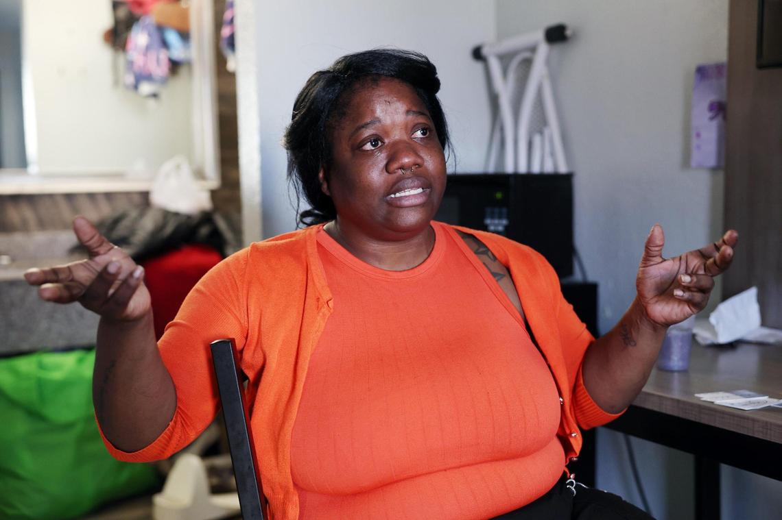 Quenanecha Williams tearfully explains how living in a Rock Hill hotel has affected her and her daughter’s lives.