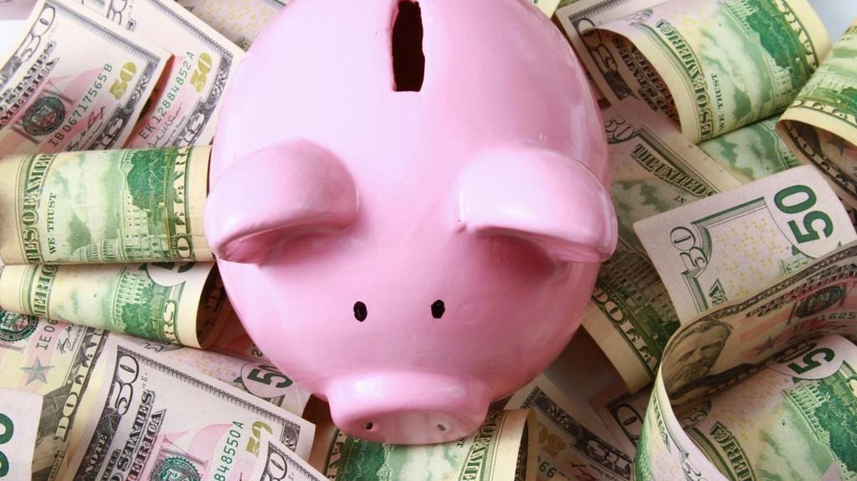 Most Americans don’t have access to an emergency savings account, according to a study from Bankrate.com.