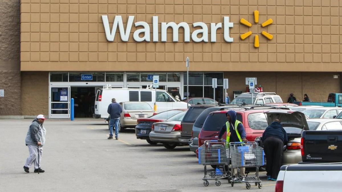 Walmart will pull out of the small town of Winnsboro later this week when it closes down its super center store after 18 years in the town. It is taking with it one of three pharmacies and one of two grocers there.