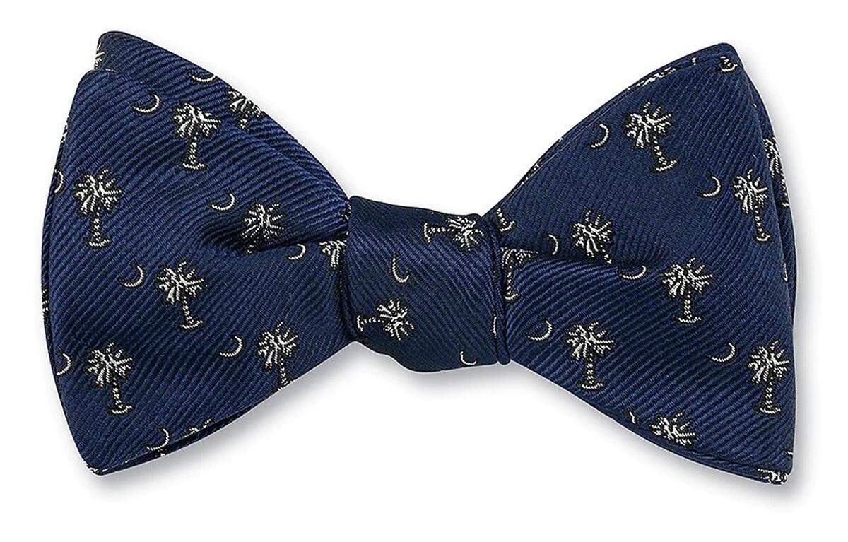 Bowtie made in Fort Mill by R. Hanauer Fine Accessories