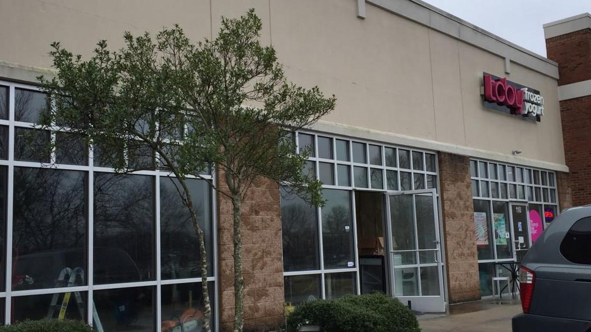 Firehouse Subs is moving into this shopping center off Dave Lyle Boulevard.