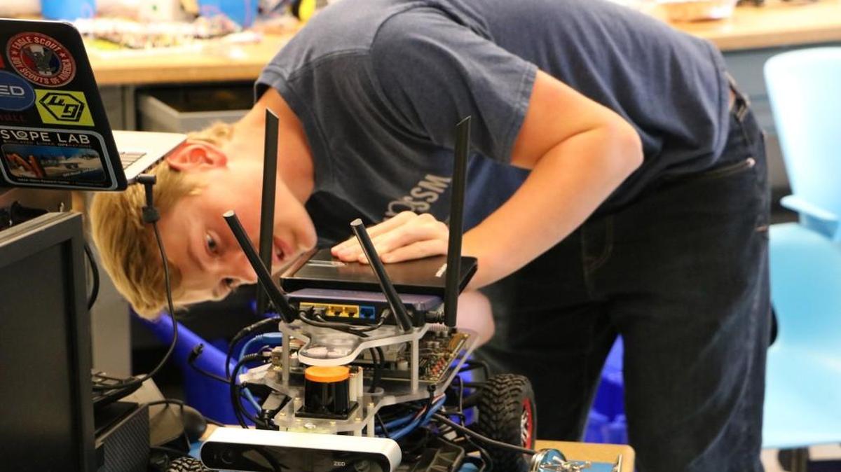 Clover resdient and senior at the Governor’s School for Science & Mathematics Brennan Cain is co-teaching a robotics class at the school.