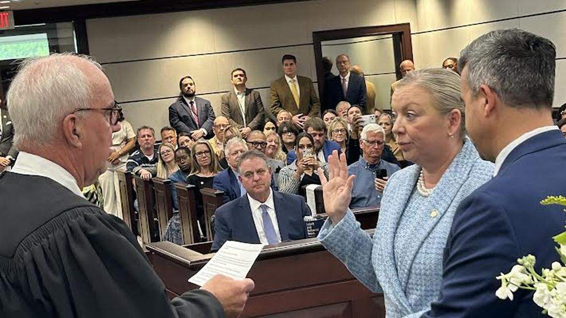 A York County first: Misti Shelton sworn in as first elected female circuit judge