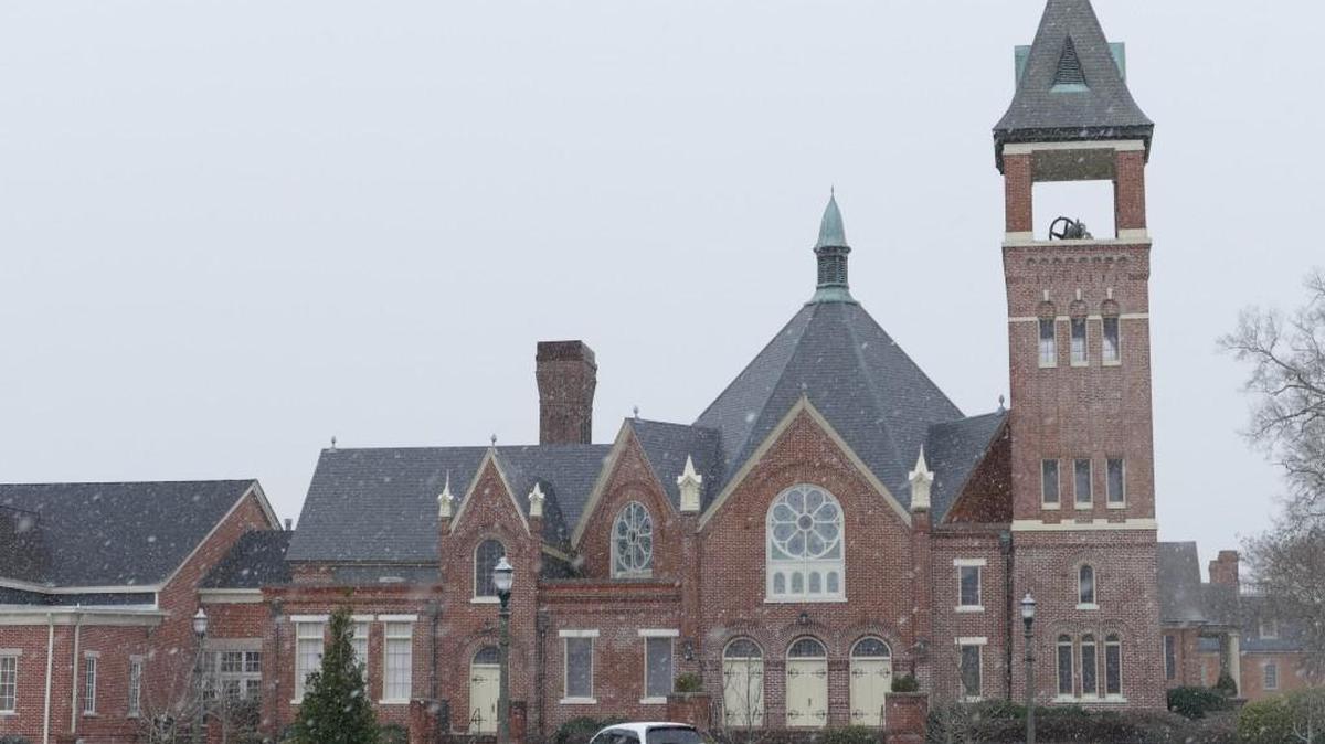 Snow fell for about an hour in downtown Rock Hill around midday Friday.