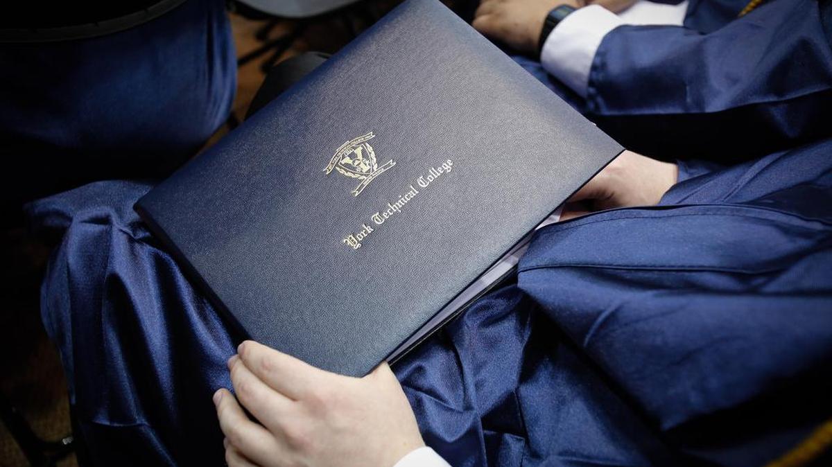 York Technical College in Rock Hill, South Carolina is offering it’s second Wintermester, a four-week term offered online. The semester runs Dec. 16 through Jan. 10, 2020. 