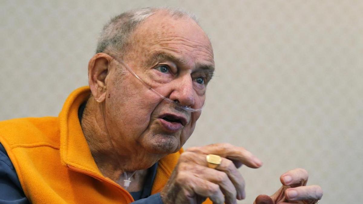 
Charlie Hawkins of Lake Wylie honored for his World War II service. Charlie Hawkins describes some of his experiences fighting Germans in World War II.
