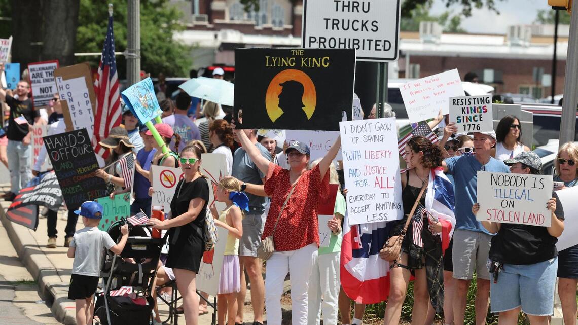 By foot, car or horseback, Rock Hill anti-Trump marchers upbeat at ‘No Kings’ rally