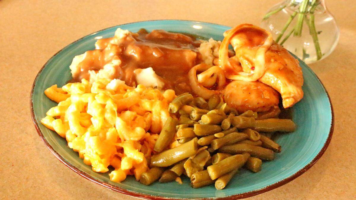 This Sun News file photo show the Soul Food Sunday special at About Thyme.