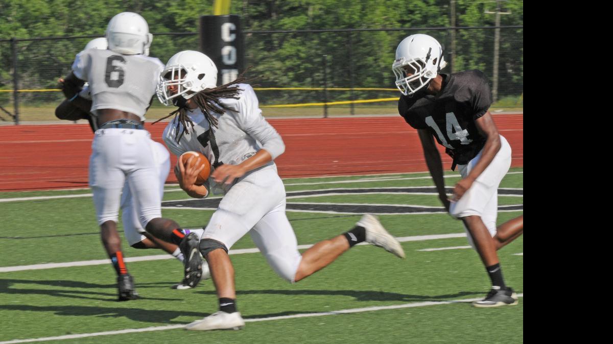 
Wally Wilmore’s ability in the open field is what makes putting him at quarterback a big question for York.
