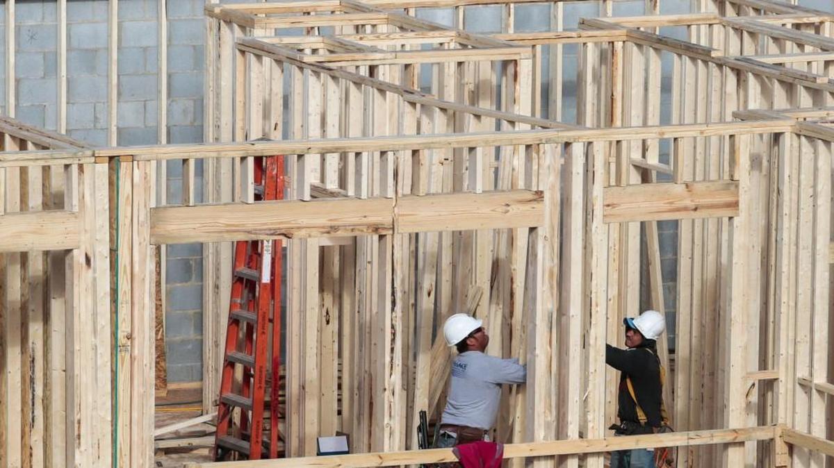 A new apartment complex could be coming to Lake Wylie on nearly16 acres between Crowders Creek and Five Points.