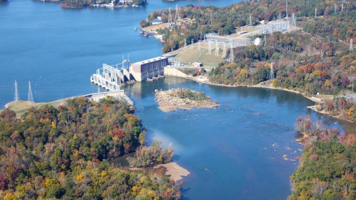 The dam on Lake Wylie.