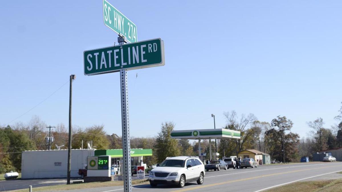 
South Carolina representatives met with residents Aug. 25 to talk about the impending state line border change of the North and South Carolina border.
