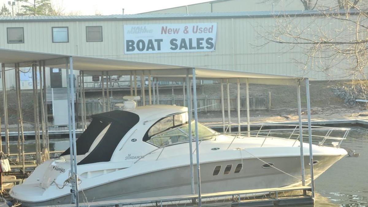 Lake Wylie Marina is not part of MarineMax, the largest boat and yacht retailer in the country.