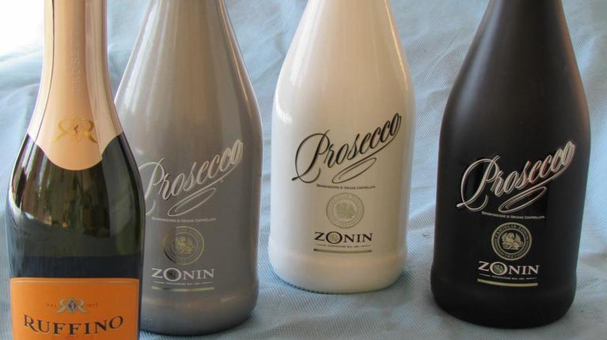 Prosecco can be “Spumante” fully sparkling or “Fizzante” semi-sparkling.
