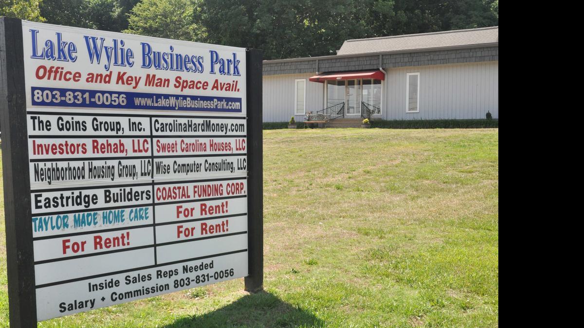 
Jerry’s Place recently left its Lake Wylie location in Plantation Square moving to Lake Wylie Business Park at 4607 Charlotte Highway, suite 15. 
