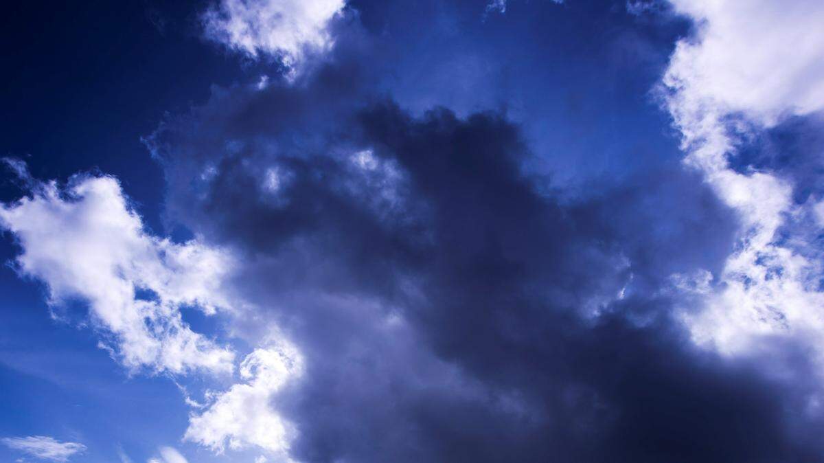 Weather experts say we should expect lots of rain this weekend in the Rock Hill region.