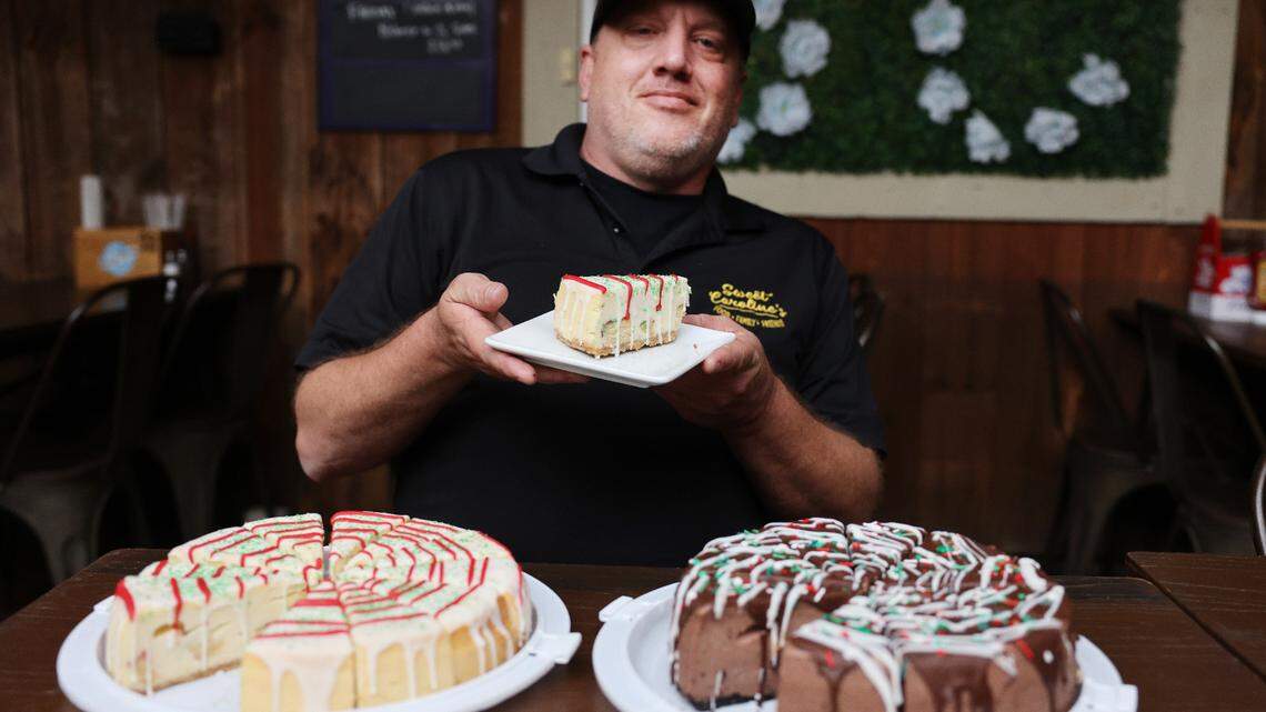 A tiny SC restaurant cooked up a viral hit. It’s all about the Christmas cheesecake