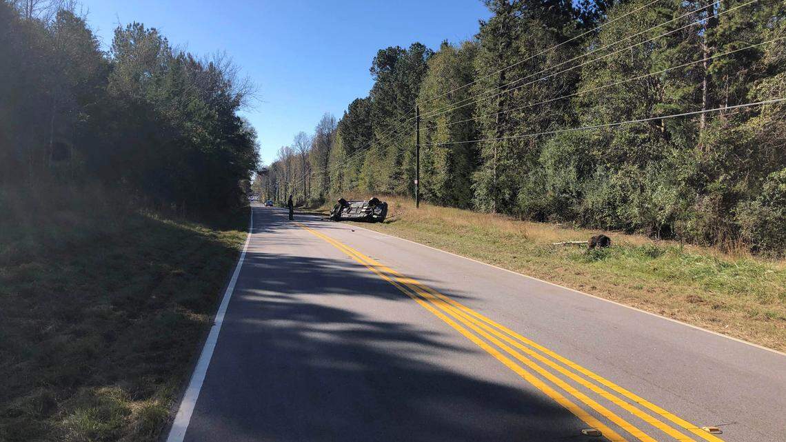 Fort Mill schools on lockdown now dismissed. Manhunt continues for 1 suspect.