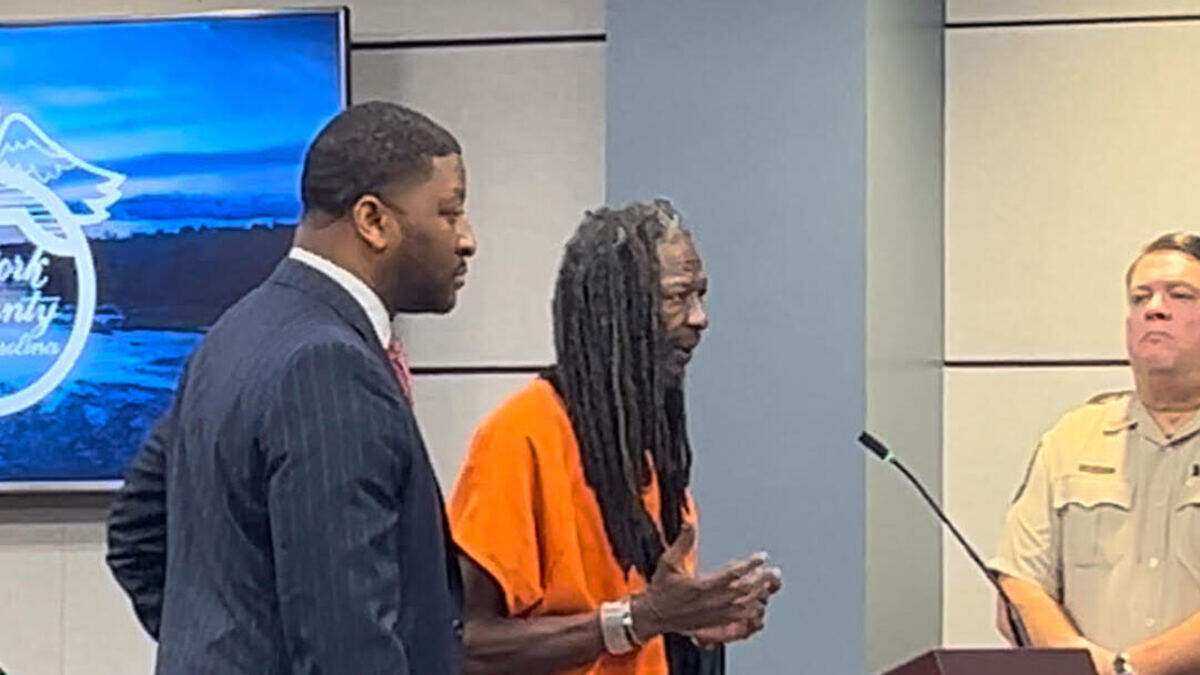 Judge keeps Rock Hill father jailed after chase where cops wanted son in murder