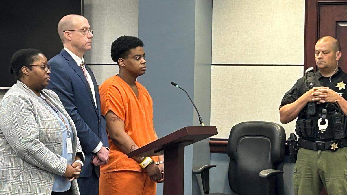 Zi’Quavious Jkwon La’Travis Caldwell, 19, in court Nov. 22, 2014 with his two lawyers from the York County Public Defender office. Caldwell was sentenced to 20 years prison for killing Terron Hubert of Clover in 2022.