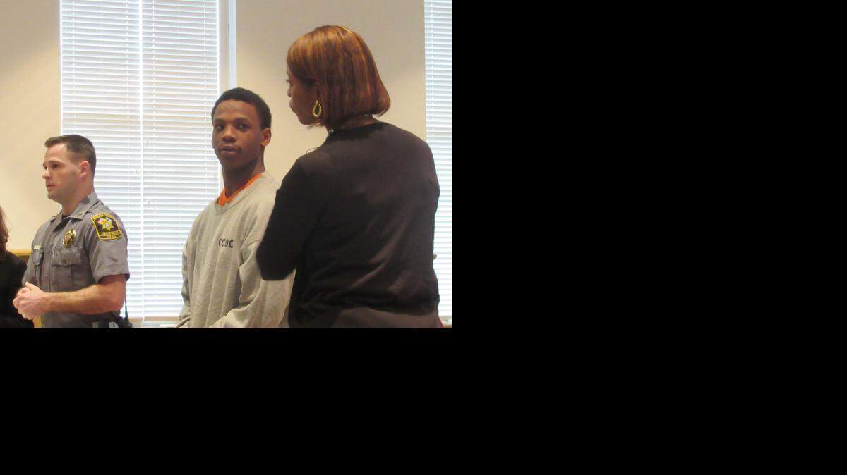 
Bond was revoked for DeAngelo Roseboro, center, after a late-night trip to the Waffle House. Also pictured are his attorney, Leah Moody, at right, and Deputy Derrick Lowery.

